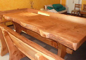Produzione tavoli rustici per taverna o esterni a Ispra, Varese
